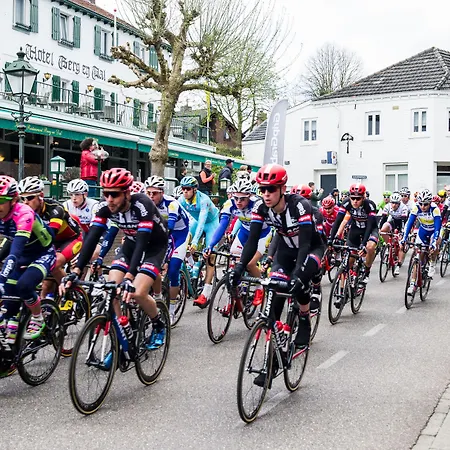 ホテル Gasterij Berg En Dal