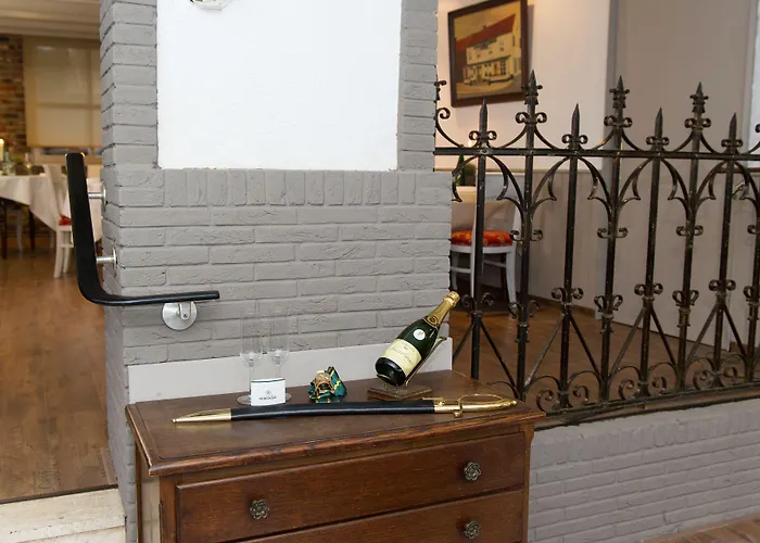 Hotel Gasterij Berg En Dal 2*