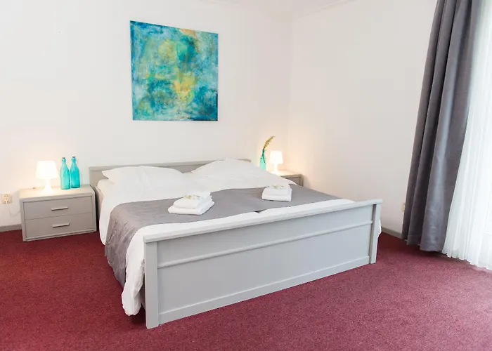 Hotel Gasterij Berg En Dal 2*